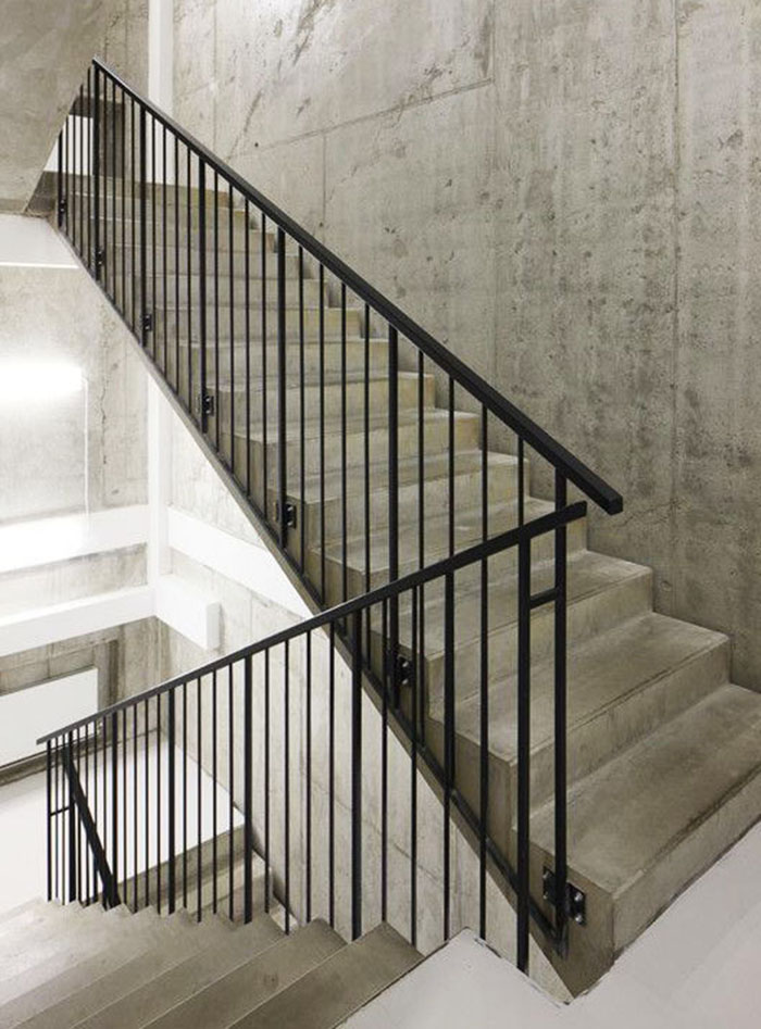 Mẫu tay vịn cầu thang sắt hiện đại